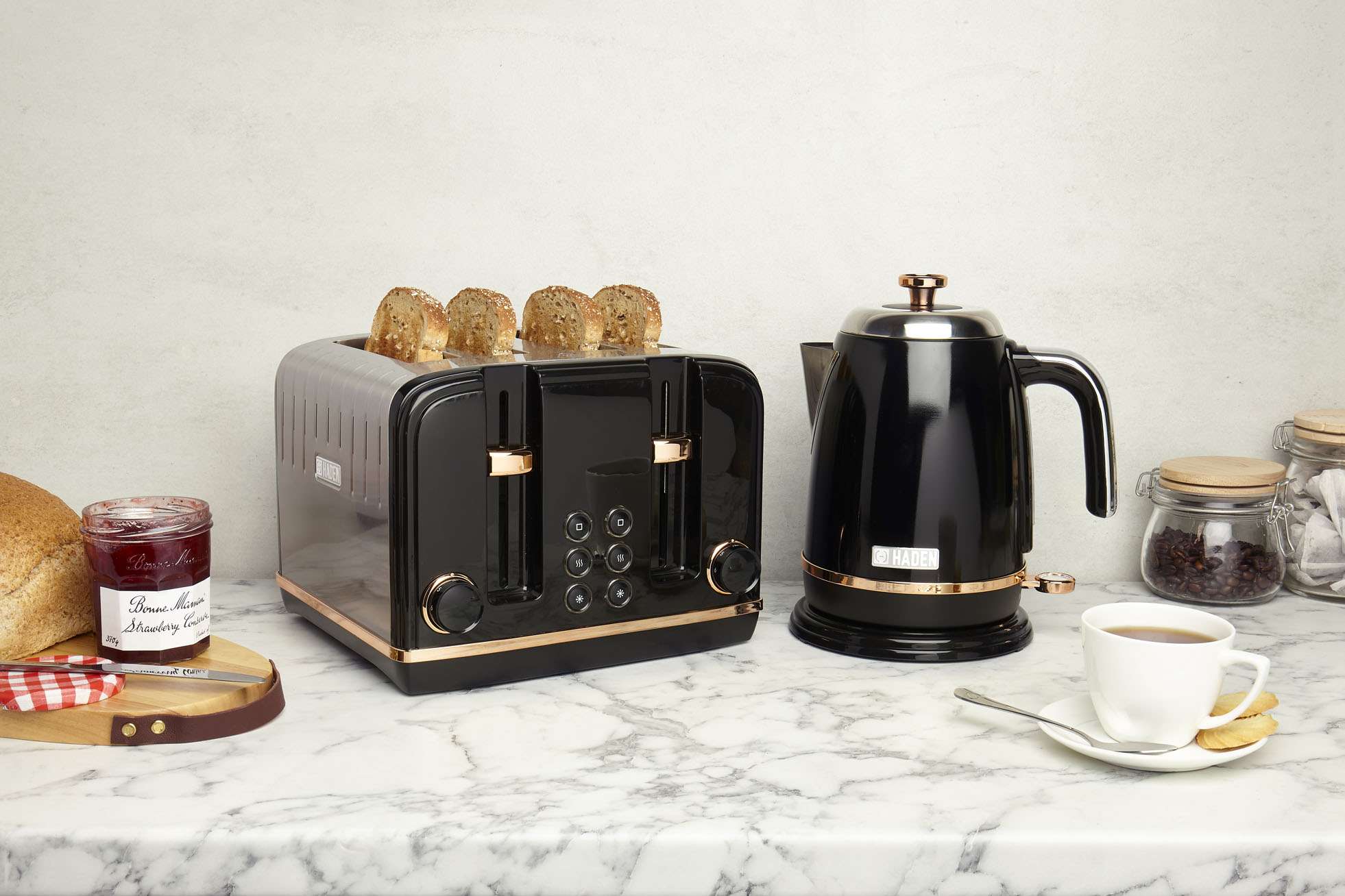 HADEN Salcombe Black & Copper 4 Slice Toaster 2 Haden Salcombe 4 Slice Toaster, Black and Copper
