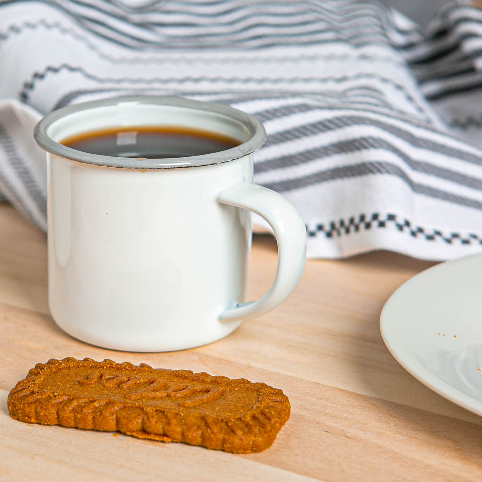 Rinkit Enamel Espresso Cup White / Grey - 150ml 1 Enamel Espresso Cup 130ml, White with Grey Rim