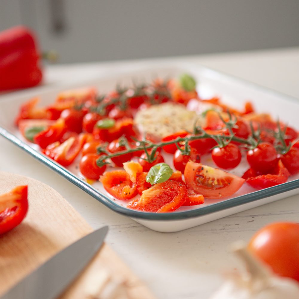 Enamel Baking Tray 34 x 26cm, White with Green Rim