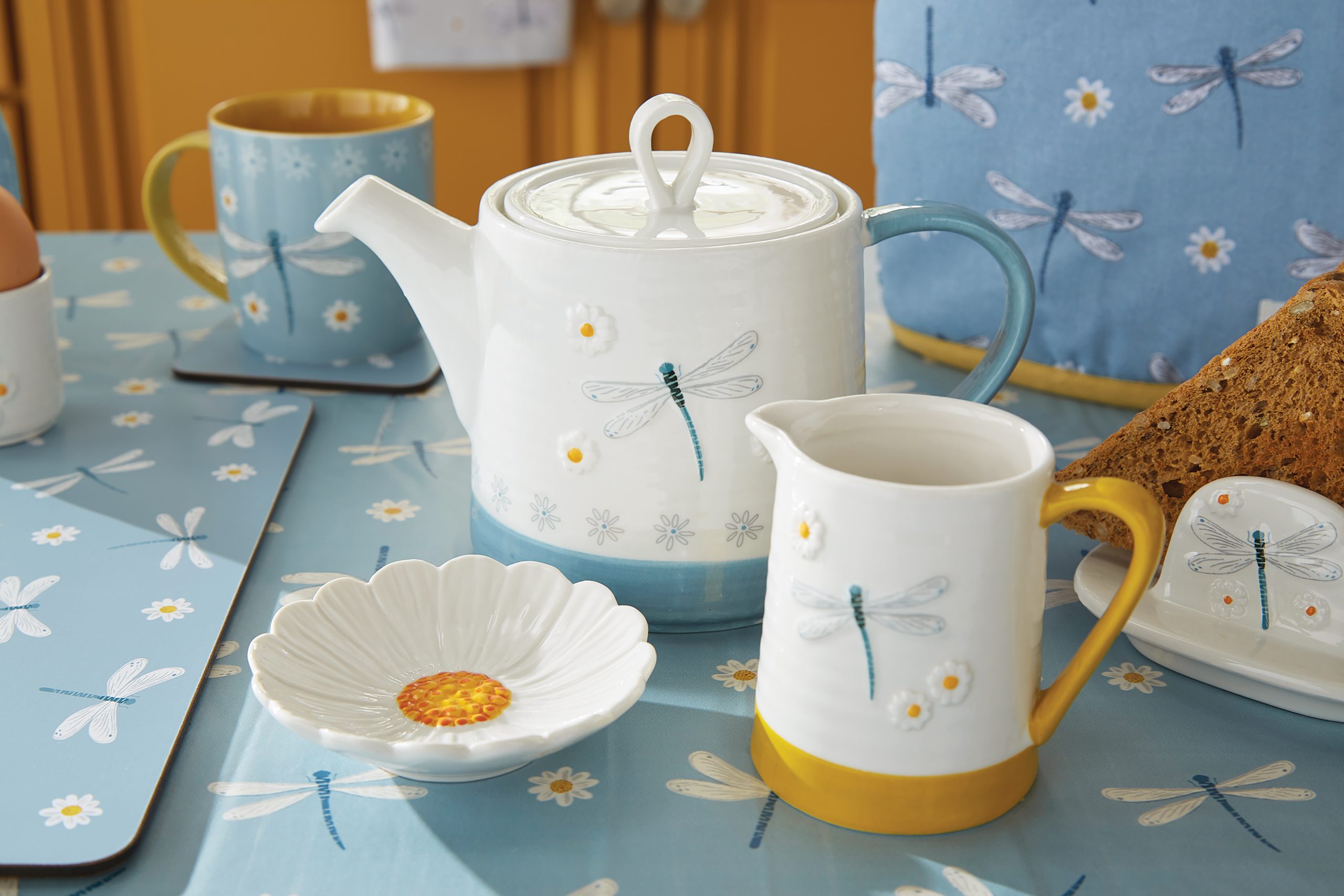 Cooksmart English Meadow Teapot