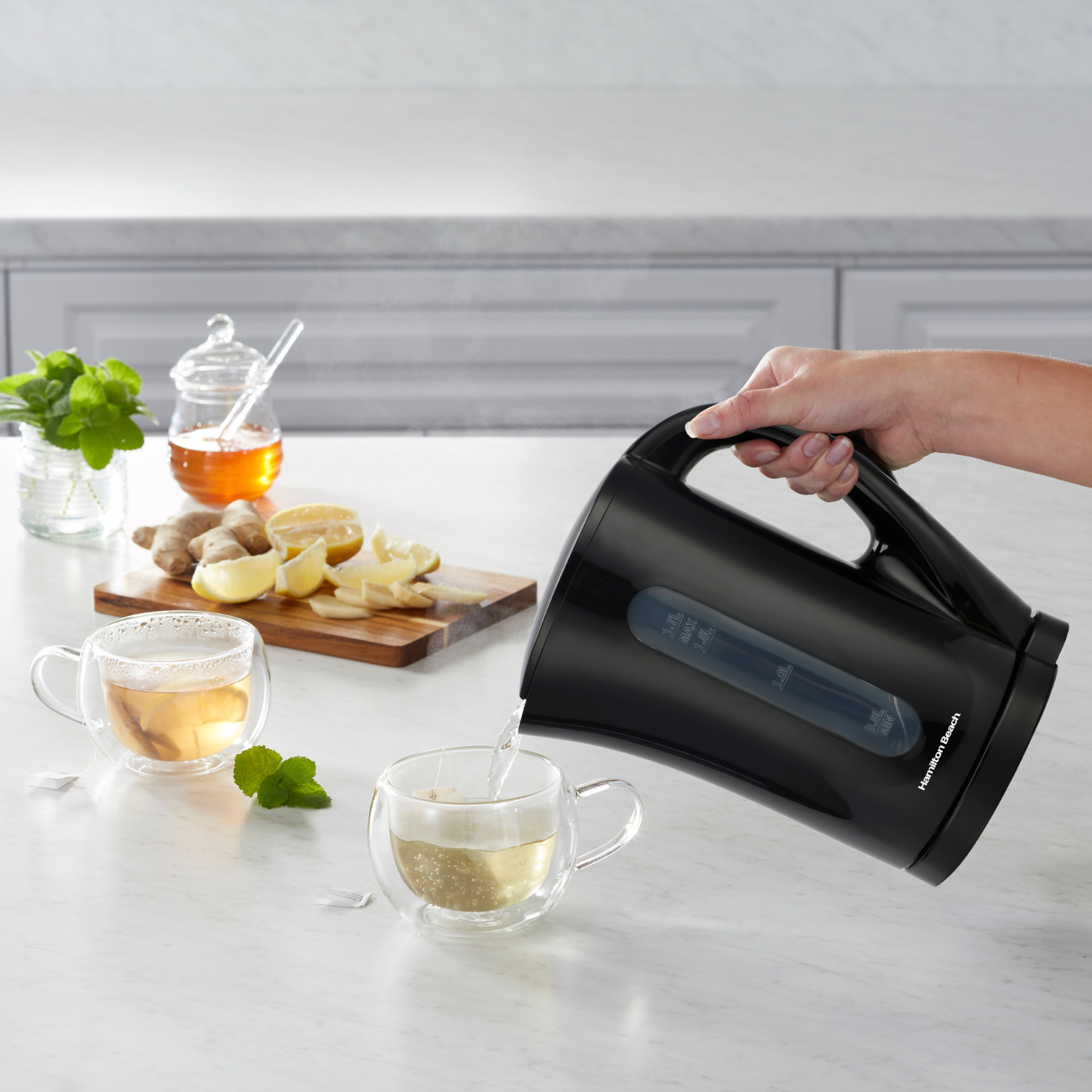 HB1107B Hamilton Beach Essential Plastic Kettle Black 11 HB1107B Hamilton Beach Essential Plastic Kettle Black