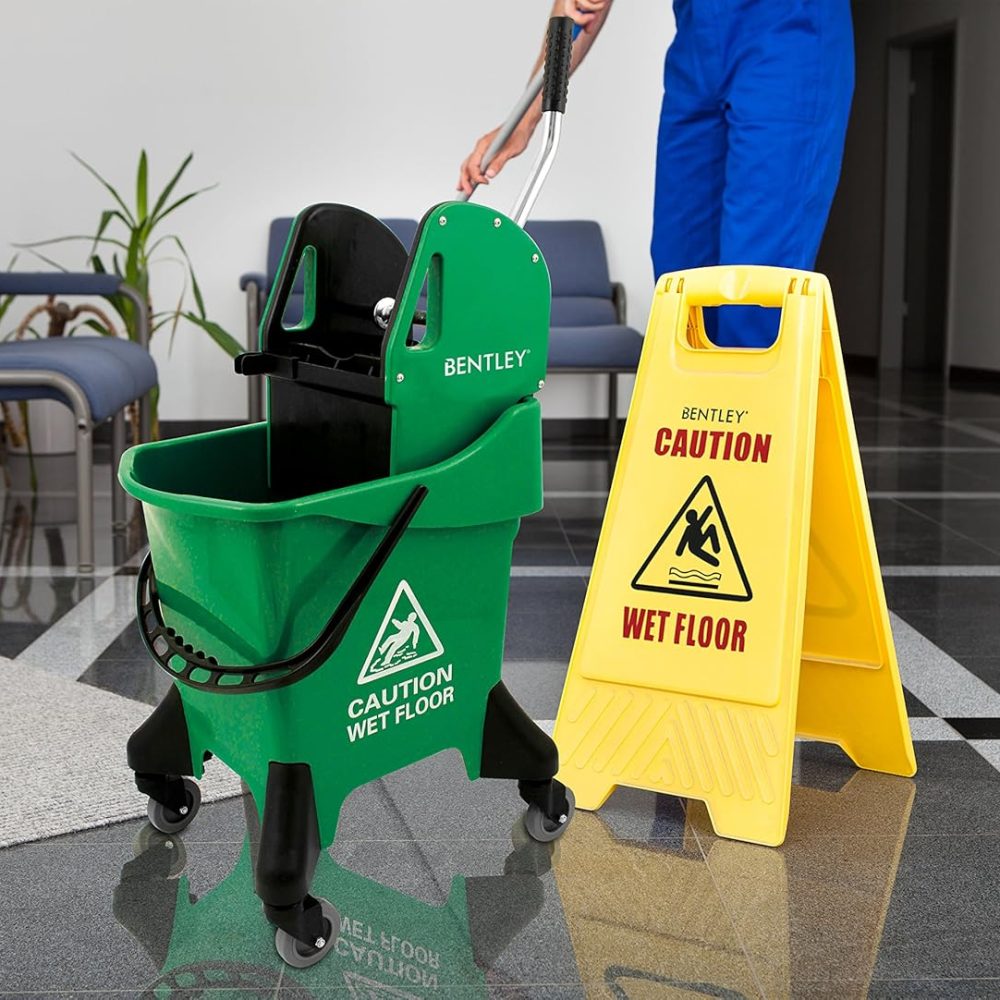 Charles Bentley Hygieneer 31 Litre Ergo Mobile Mop Bucket with Wringer, Green