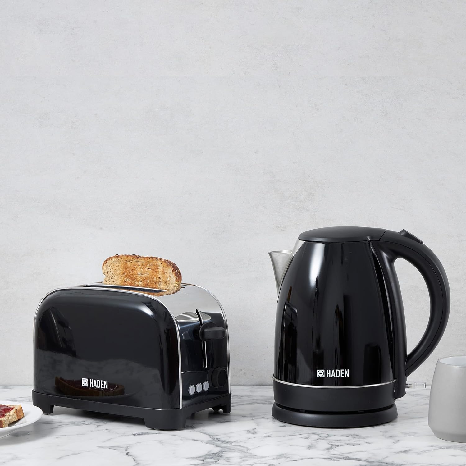 Haden Iver 1.7L Cordless Kettle, Black