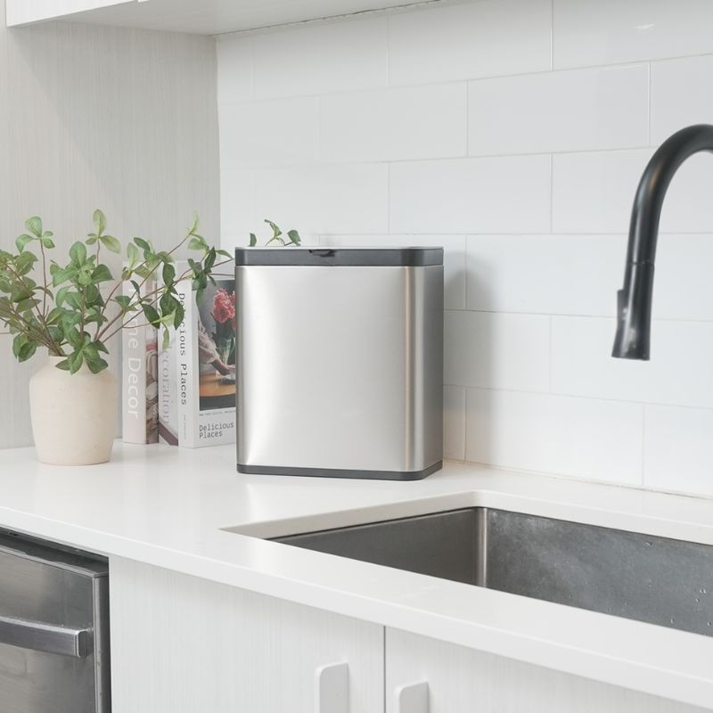 EKO Puro S Food Waste Caddy 7L, Stainless Steel with Black Trim EKO Puro S Food Waste Caddy 7L, Stainless Steel with Black Trim